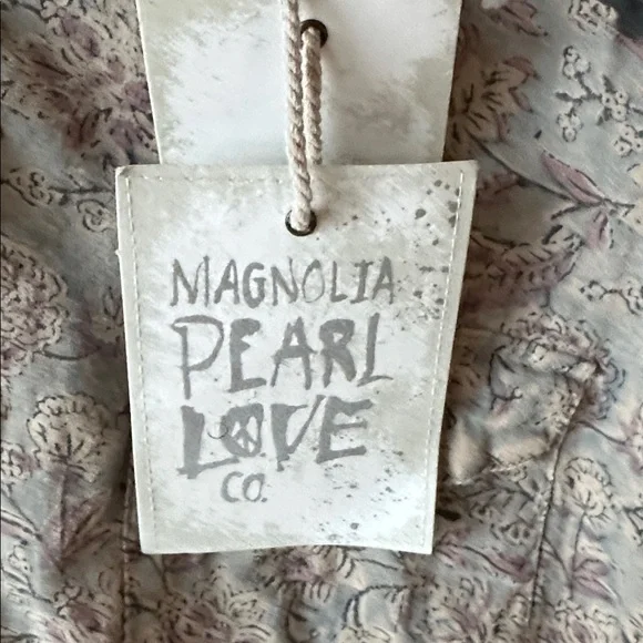 Magnolia Pearl Women's Patterned Button-Down Shirt - Picture 3 of 8